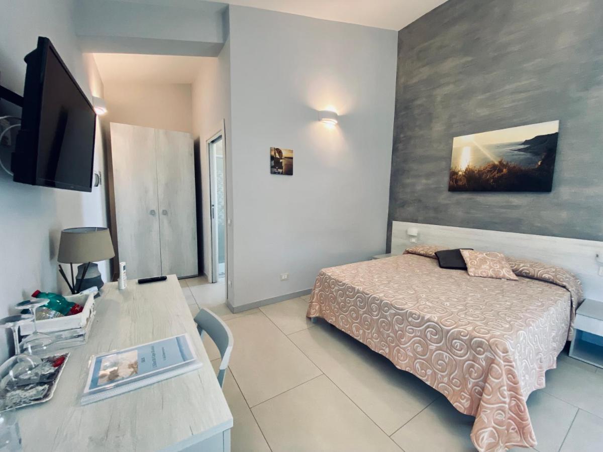 B&B L'Eden Di Capo Bianco Montallegro Exterior photo